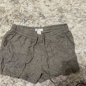 Women’s linen shorts